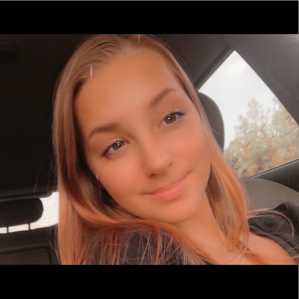 Meet your Posher, Marissa